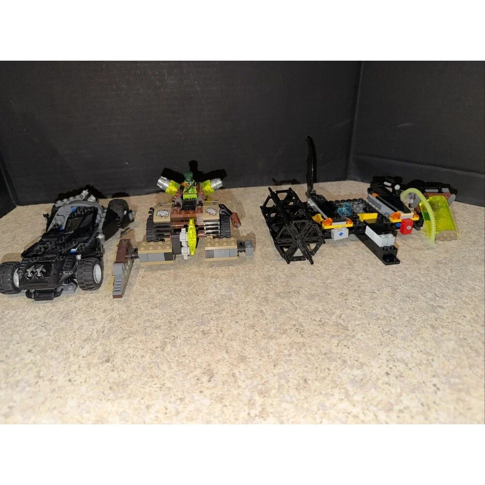 LEGO DC Batman vs Superman 76045 Kryptonite Interception Lot 76046 parts too